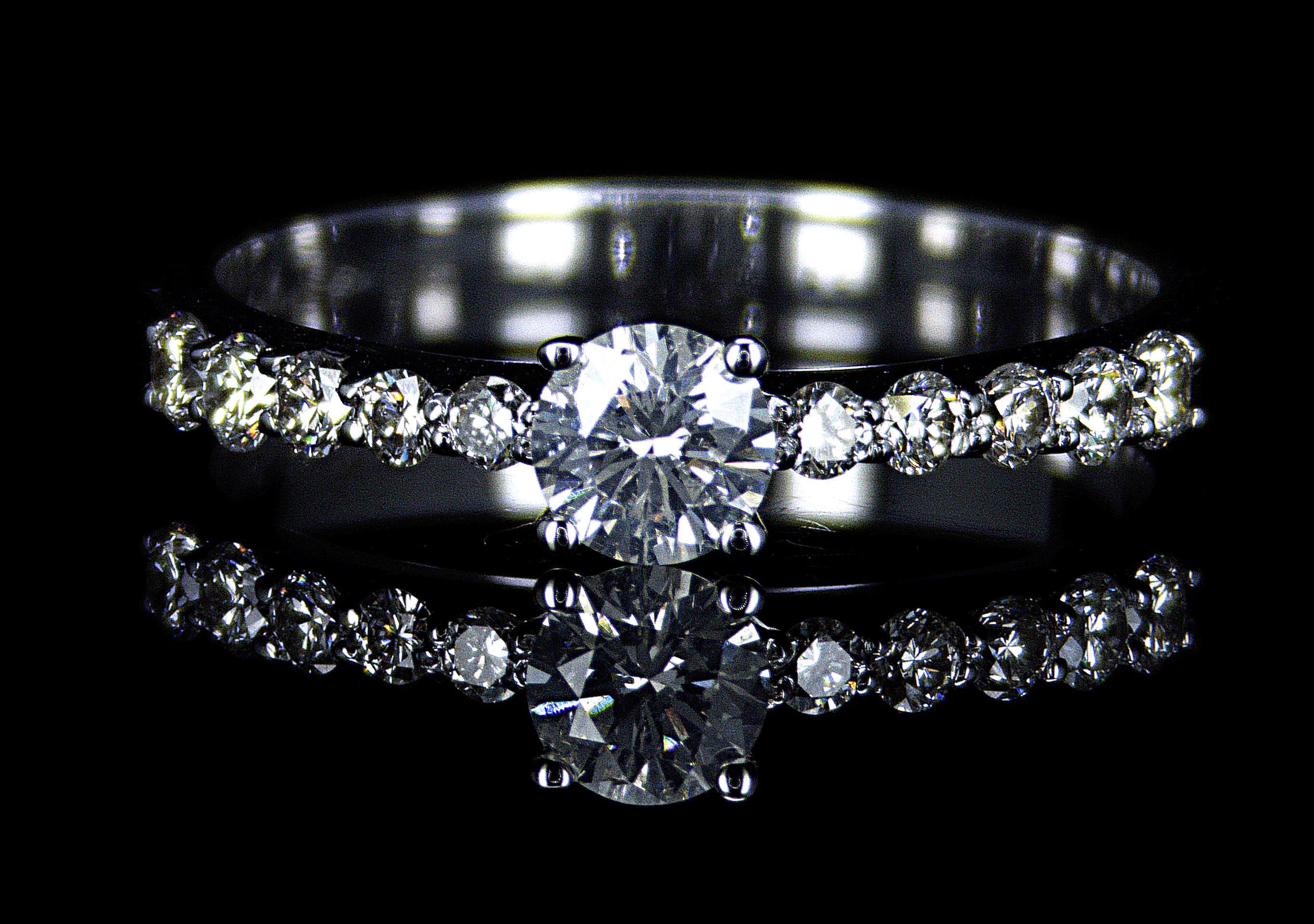 Engagement ring with 0.62ct diamonds, IGL Certified