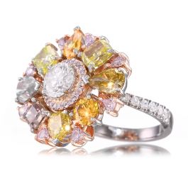 6.33 carat Fancy Color Diamond Ring, 18K Gold
